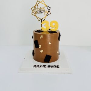 Brown Chocolate Cake