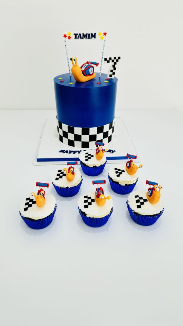 Turbo Snail Cake